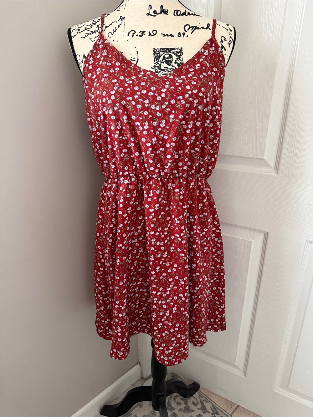 SHEIN Red Floral Spaghetti Strap Casual Dress